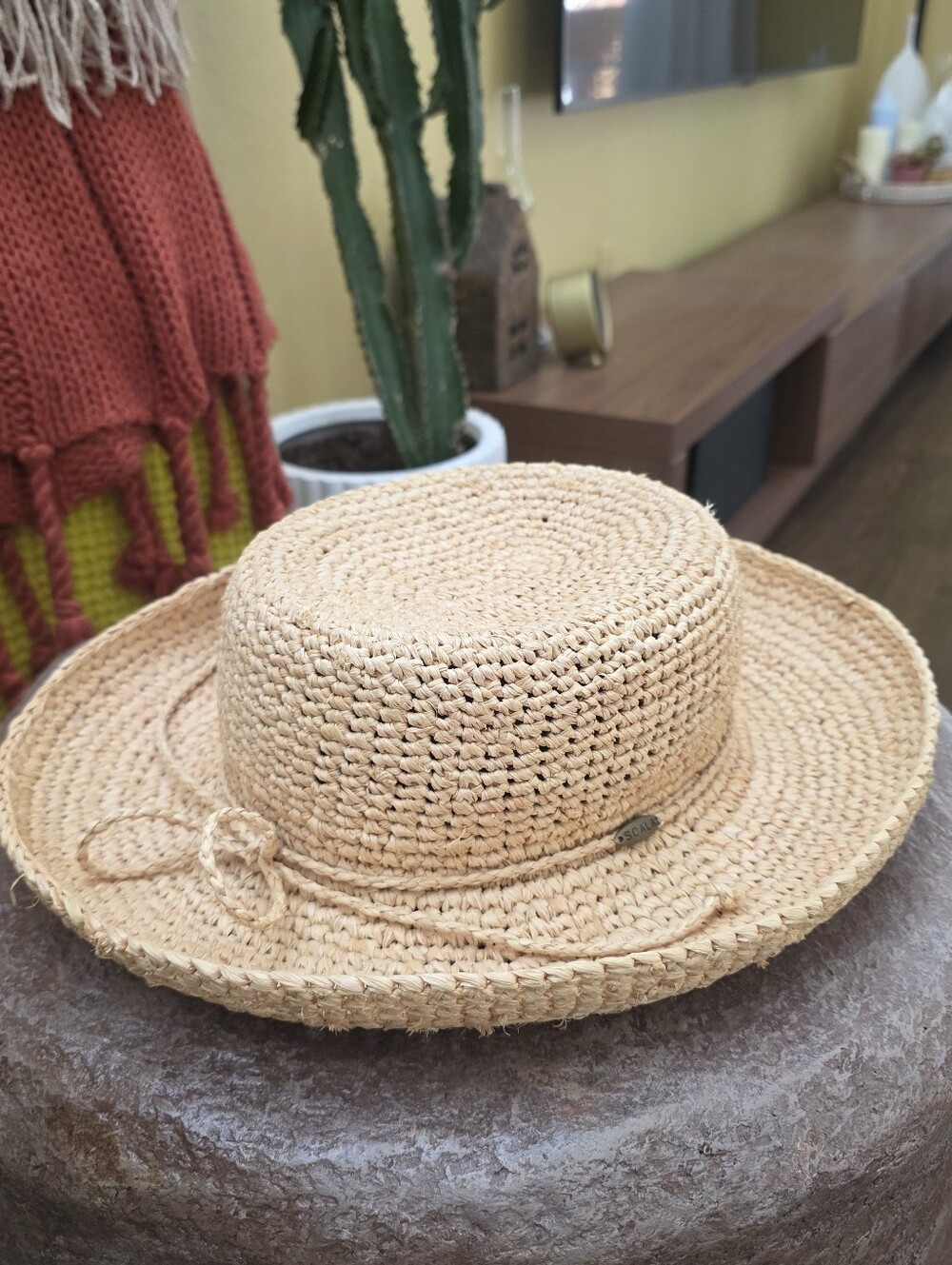Scala Hat Hand-crocheted from natural raffia straw Women